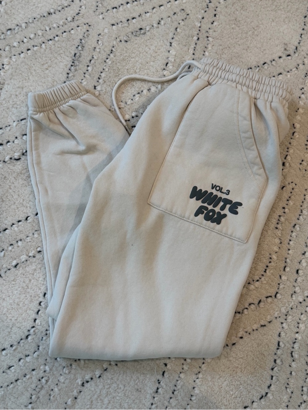 White Fox Boutique Beige Sweatpants XXS